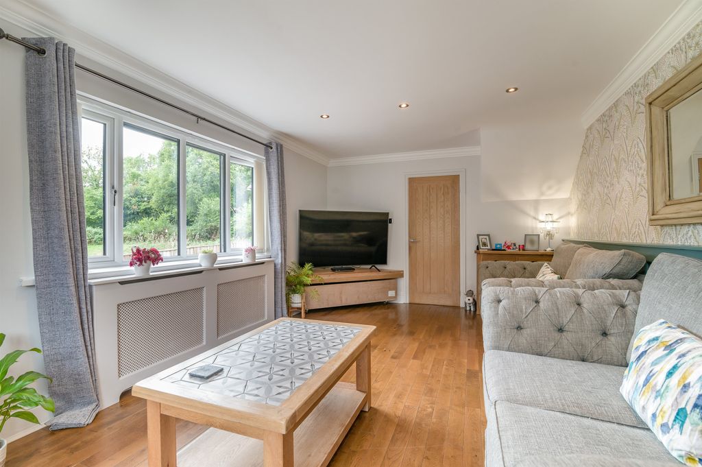 Property photo 3 of 45