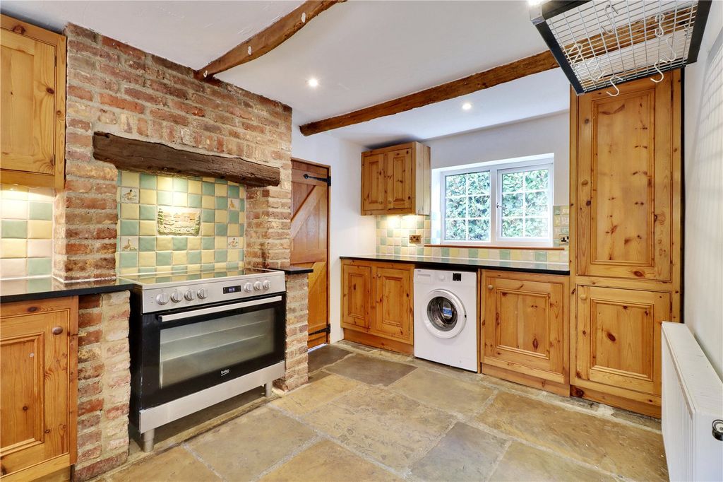 Property photo 2 of 15 Kitchen