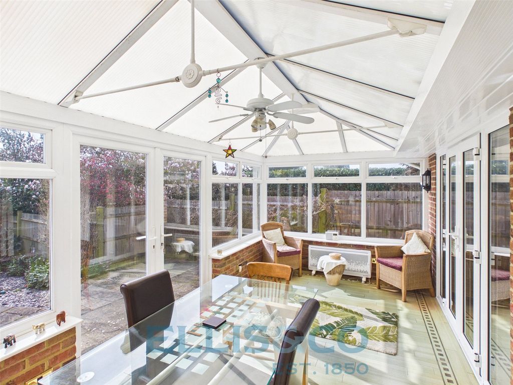 Property photo 3 of 13 Picture No. 24