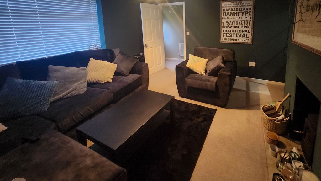 Property photo 3 of 12