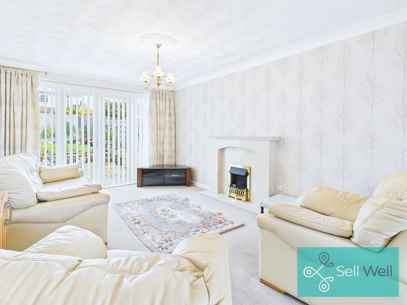 Property photo 2 of 19 Lounge