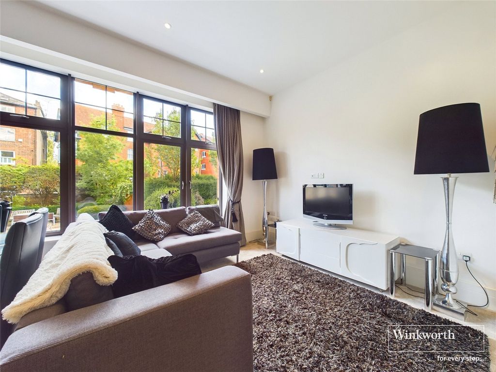 Property photo 3 of 12 Picture No. 25