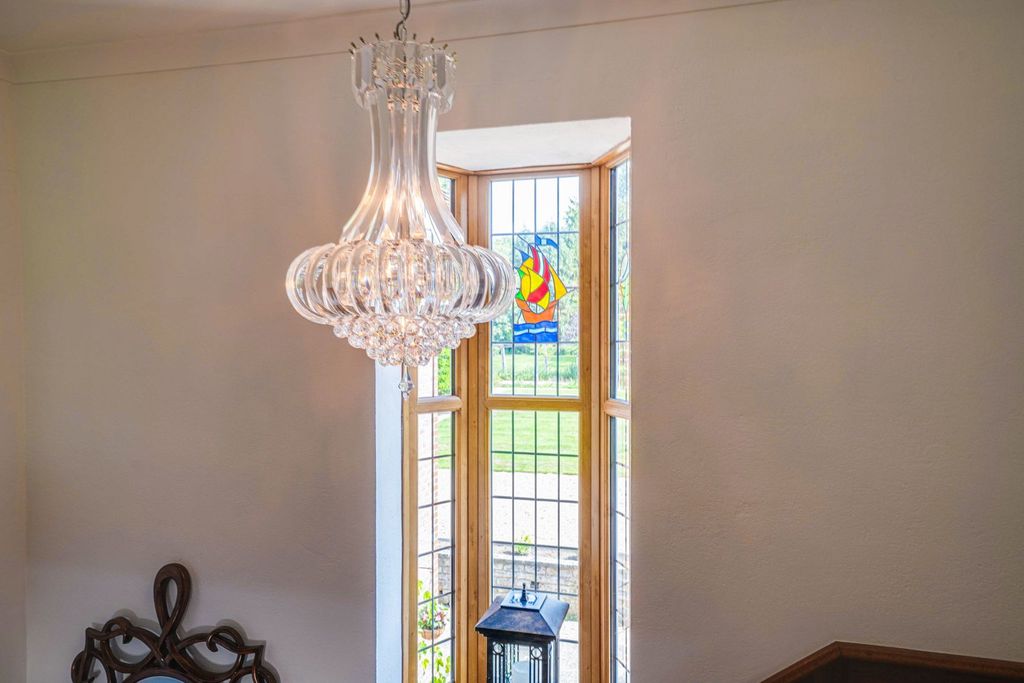 Additional image 33 of 6 bed detached house for saleSaint Hill Road, East Grinstead RH19