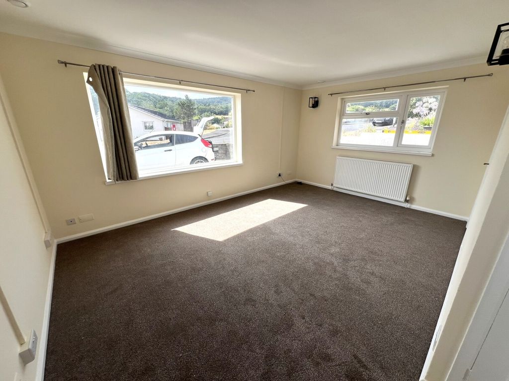 Property photo 2 of 10 Picture No. 02