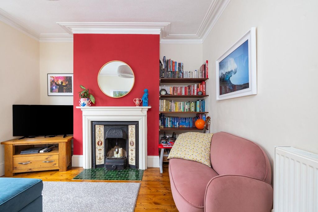 Property photo 3 of 41 Char0572.Jpg