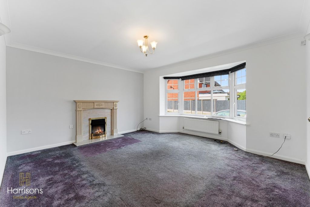 Property photo 2 of 32 4363322