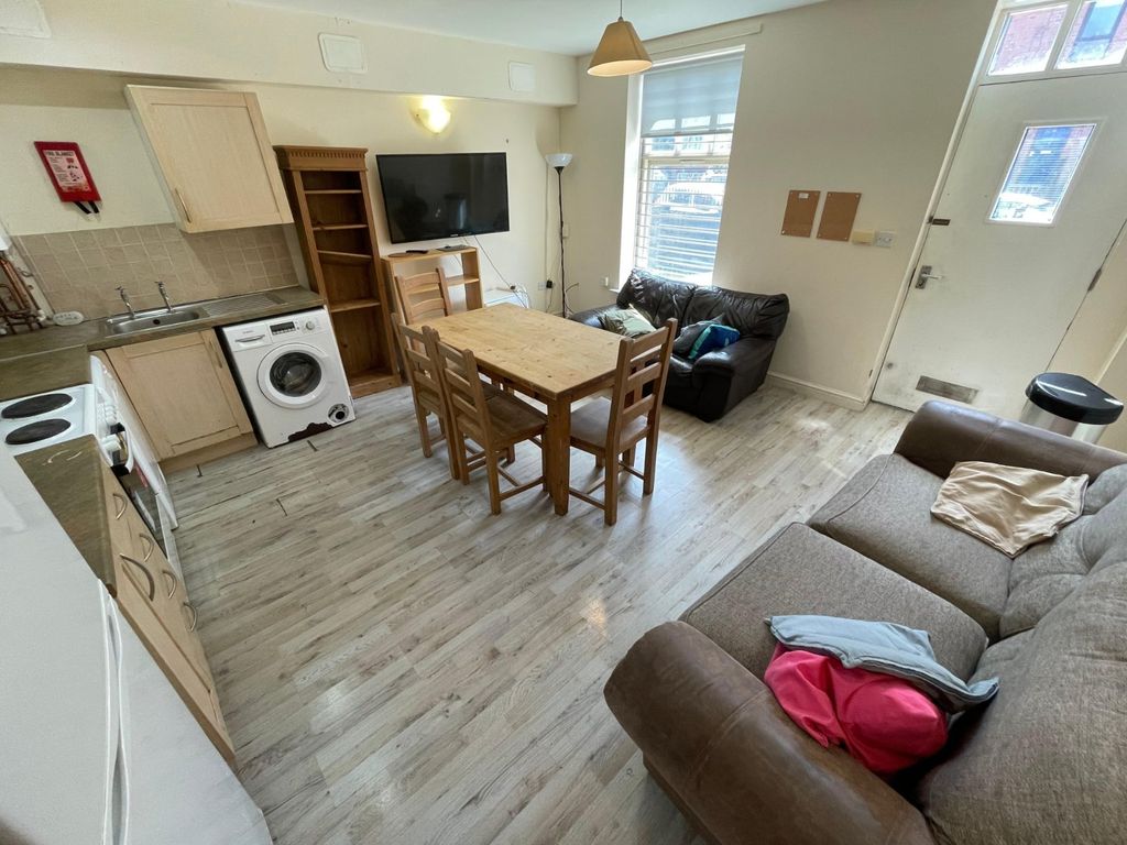 Property photo 3 of 10 Picture No. 03