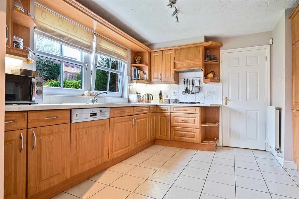 Additional image 14 of 4 bed detached house for saleClay Court, Motherwell ML1