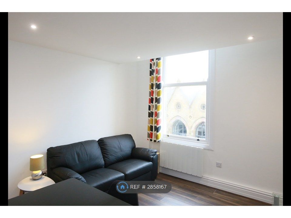 Property photo 3 of 12