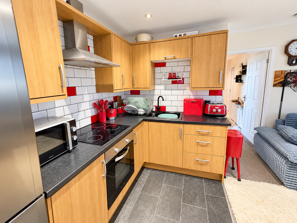 Property photo 3 of 8 Photo 5