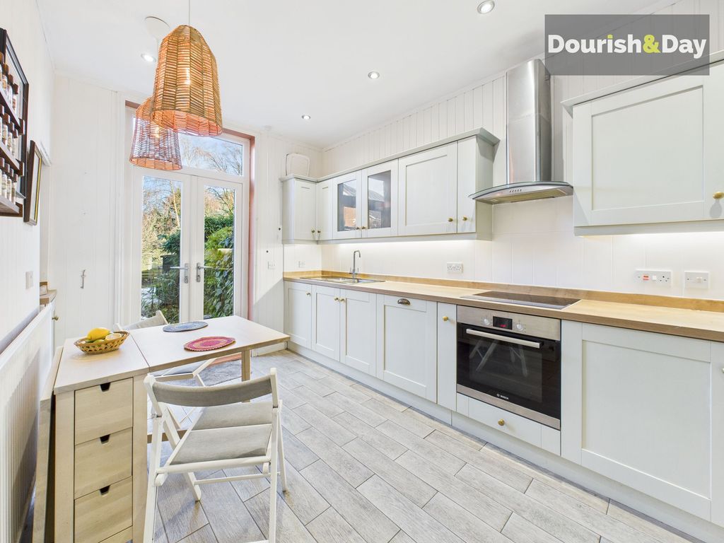 Property photo 3 of 26