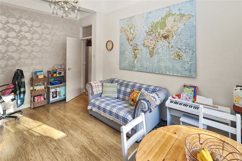 Property photo 2 of 10 Picture No. 26