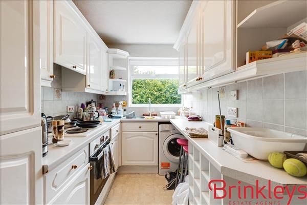 Property photo 1 of 8 Photo