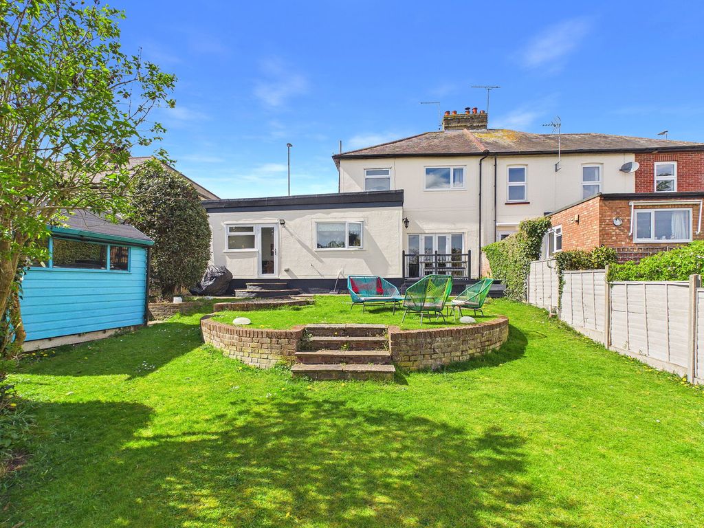 Property photo 2 of 38