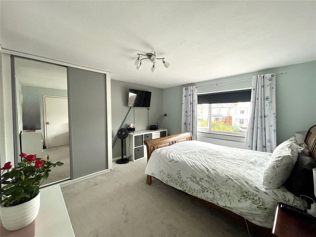 Property photo 3 of 18 Picture No. 13