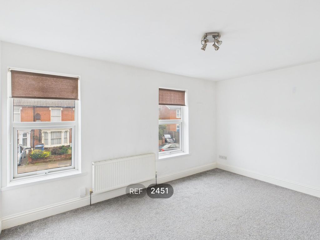 Property photo 2 of 13 Living Room