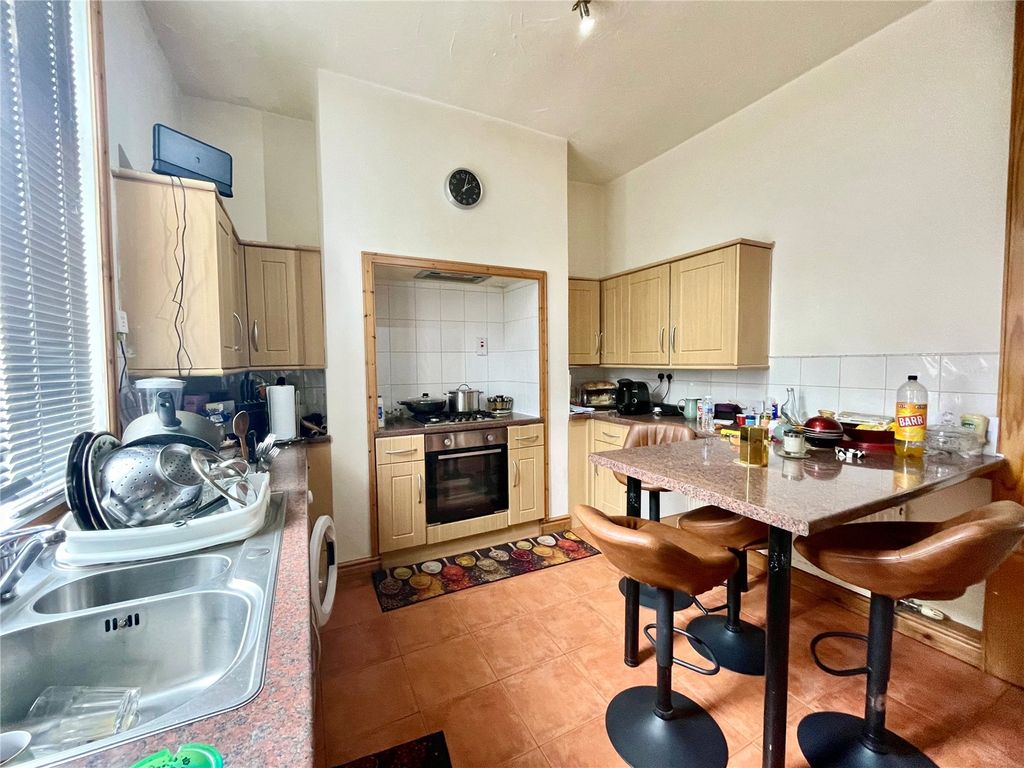 Property photo 3 of 10 Breakfast Kitchen