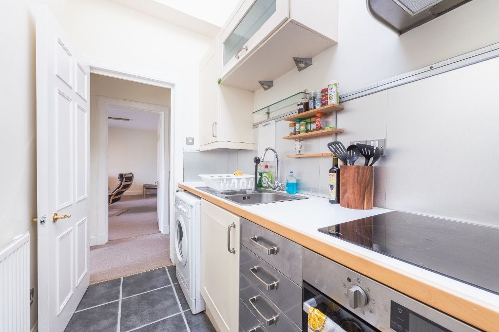 Property photo 3 of 10 Photo 3