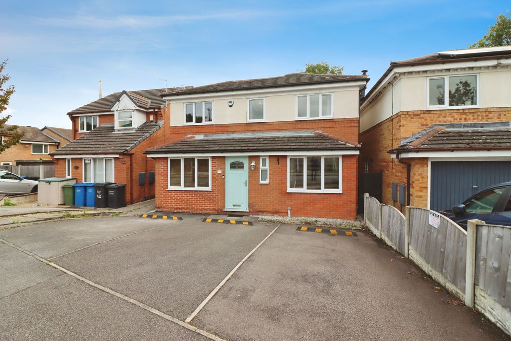Property photo 1 of 15