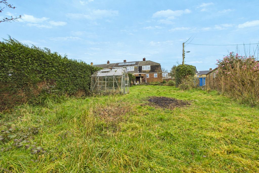 Property photo 2 of 12