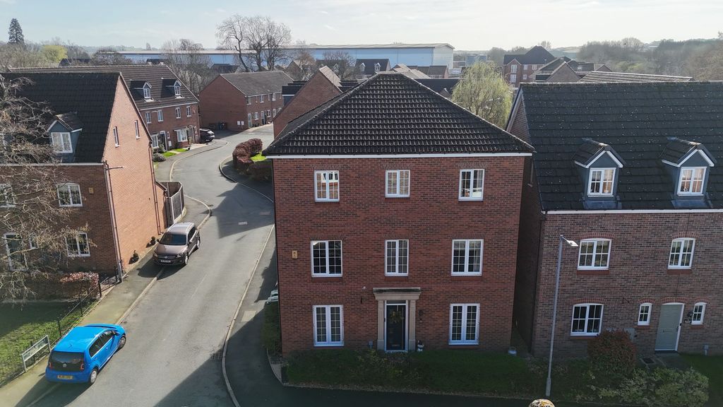 Property photo 1 of 34