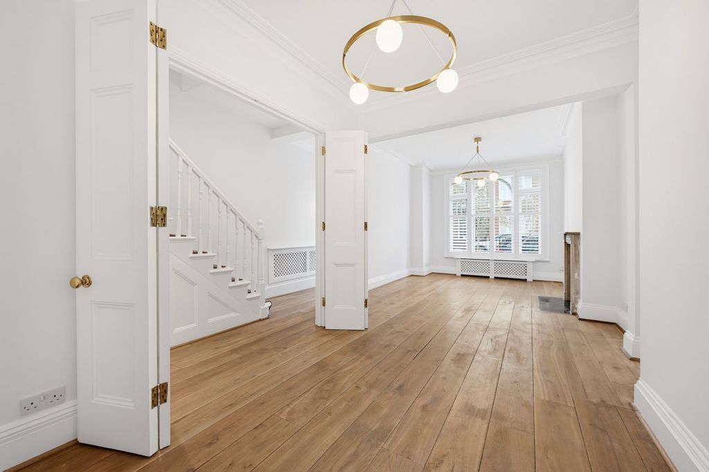 Property photo 2 of 20 Reception Room