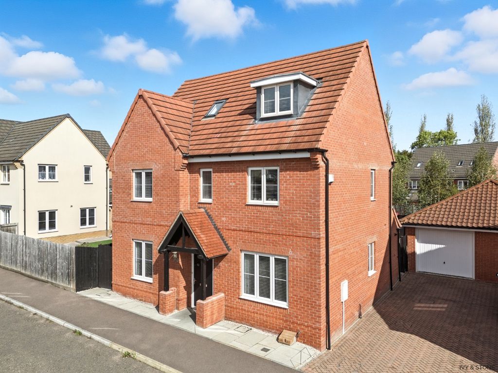 Property photo 1 of 31 4519120