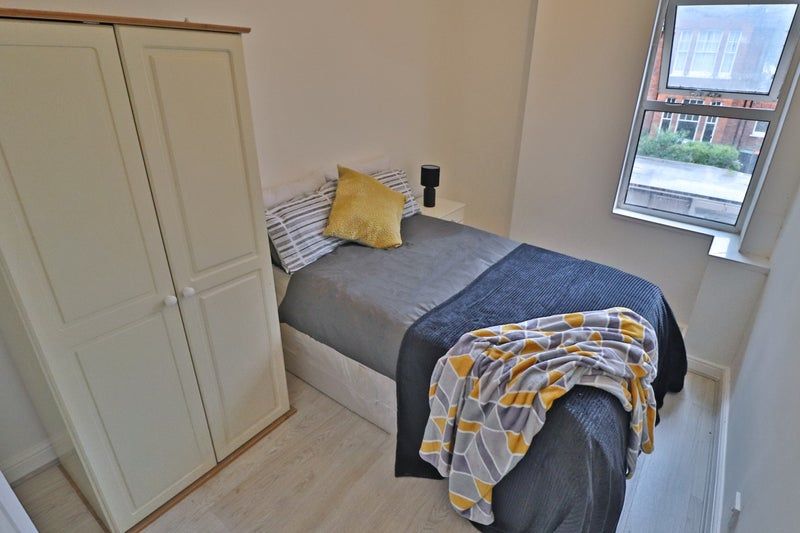 Property photo 3 of 4