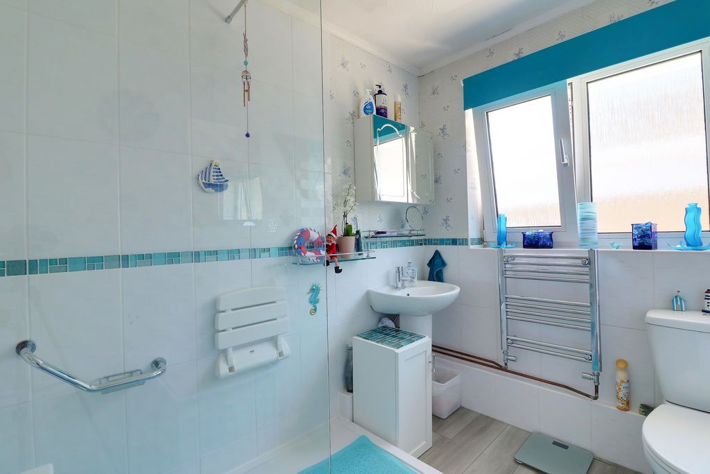 Property photo 2 of 13 Shower Room