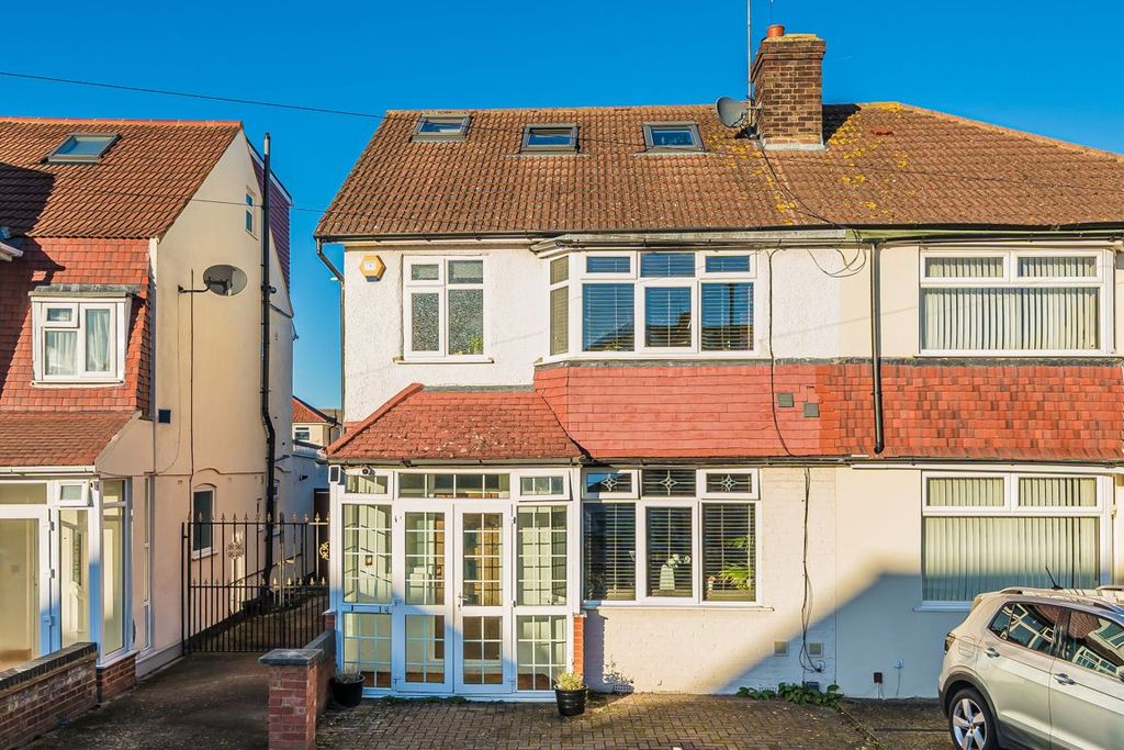 Property photo 1 of 10