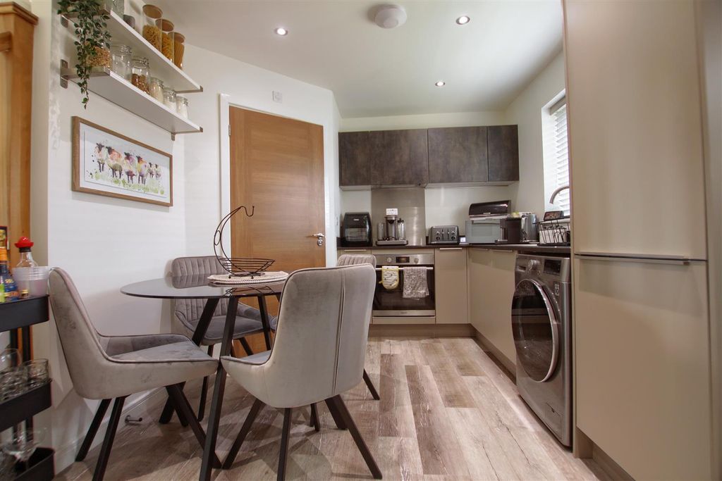 Property photo 2 of 7 Pc2.Jpg