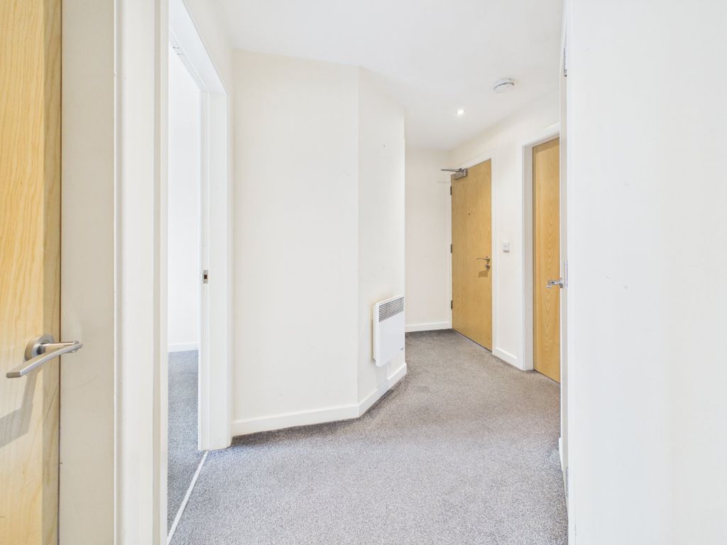 Property photo 2 of 16 Picture No. 14