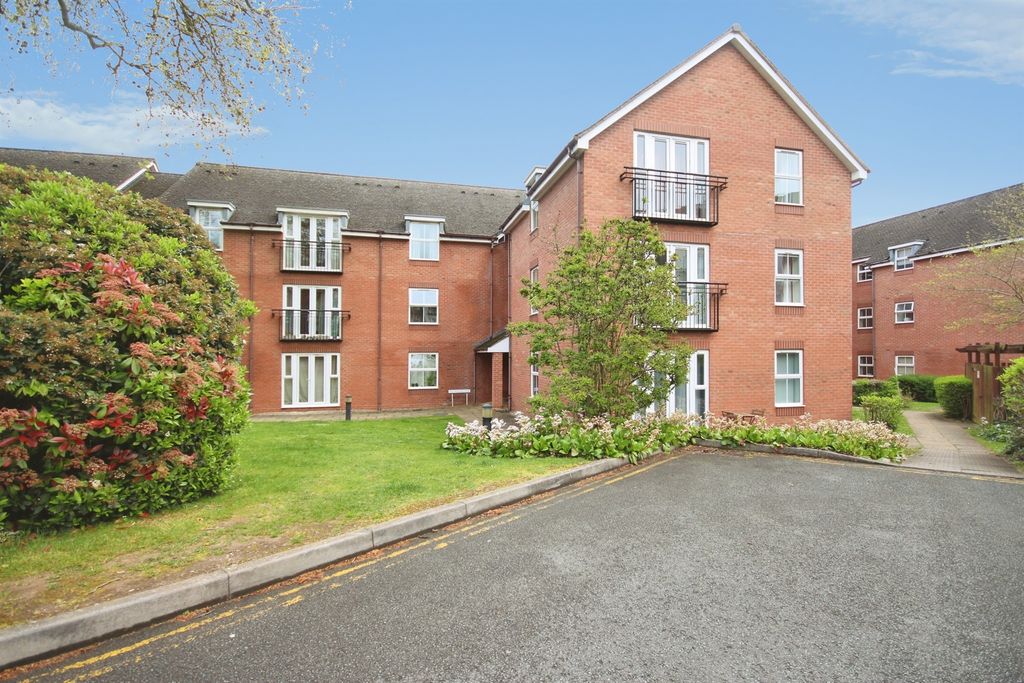 Property photo 1 of 16