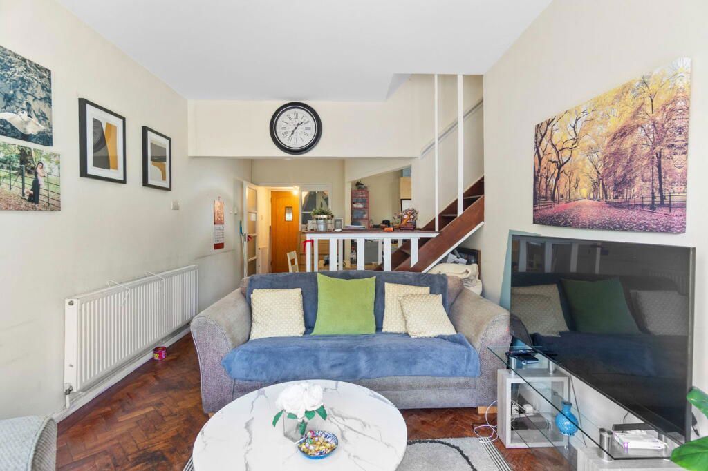 Property photo 2 of 12