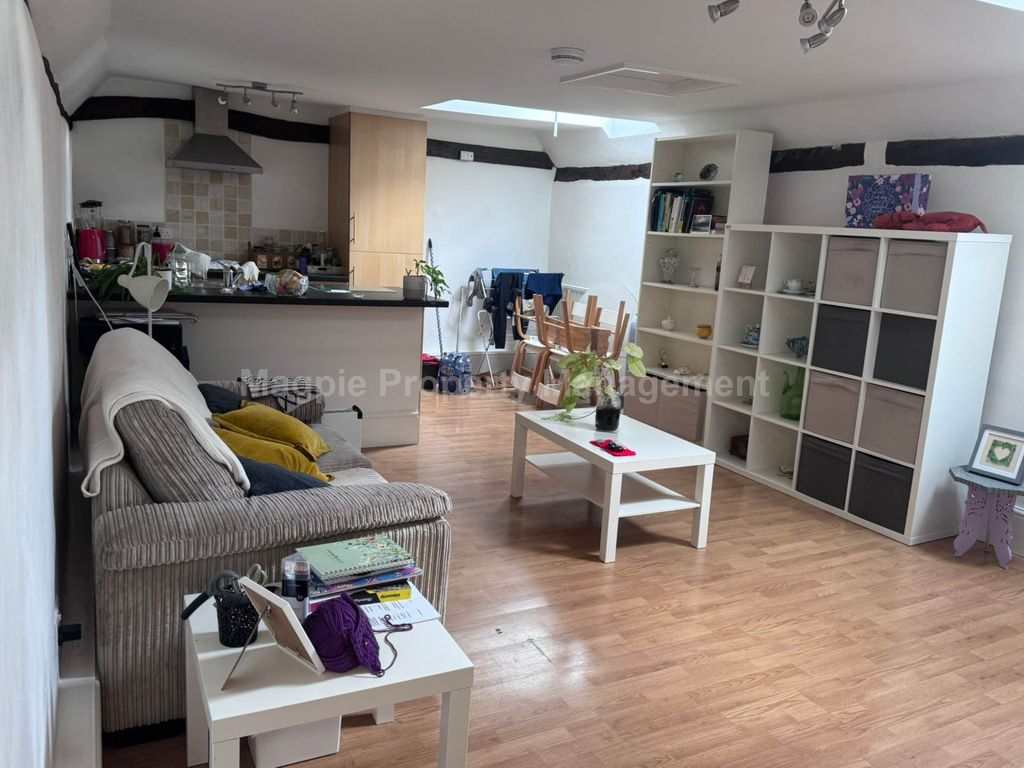 Property photo 3 of 6