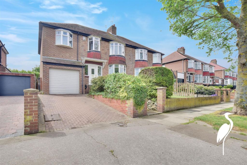 Property photo 1 of 35