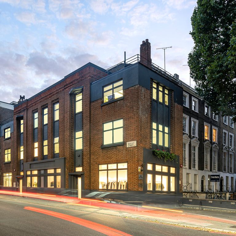 Property photo 1 of 9 Photo 13