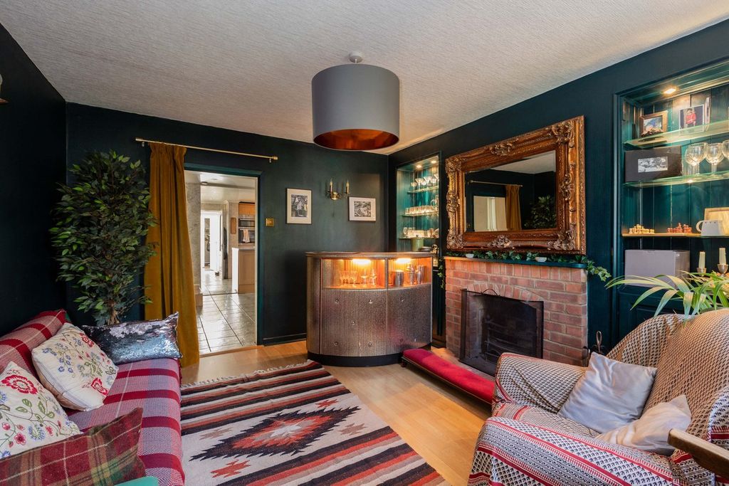 Property photo 3 of 22