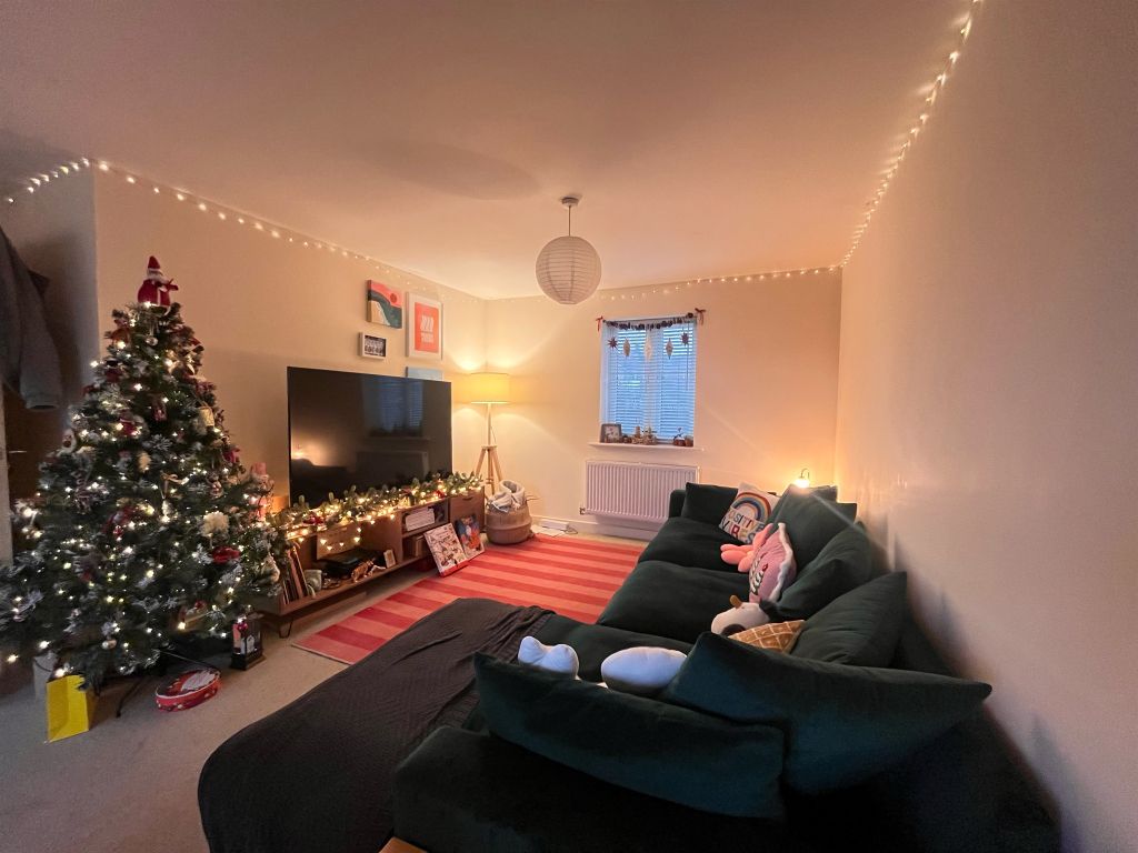 Property photo 2 of 8