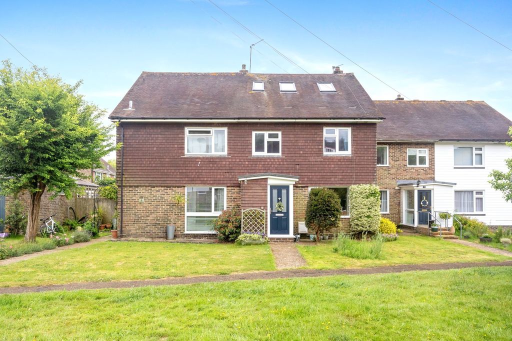Property photo 1 of 18
