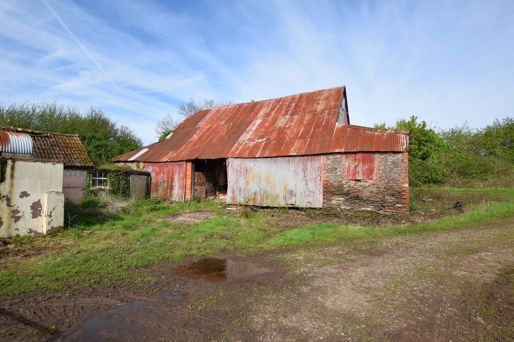 Property photo 3 of 11 Picture No. 05