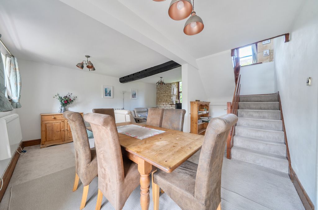 Property photo 2 of 22 Dining Area