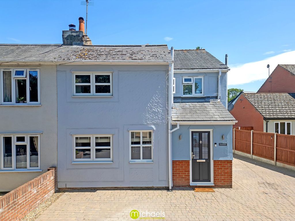 Property photo 2 of 27