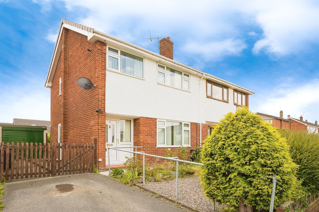 Property photo 1 of 15