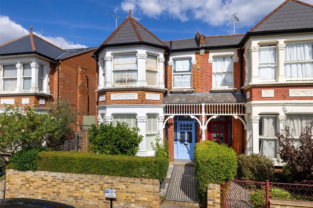 Property photo 1 of 18 Picture No. 05