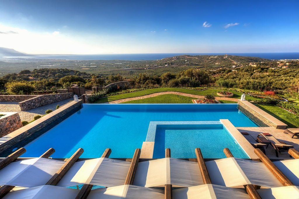 Property photo 1 of 25 Elegant 6 Bedroom Villa With Huge Pool, Lovely Gardens And Fantastic Views.