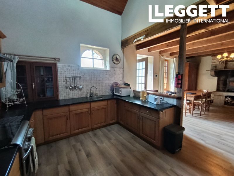 Property photo 3 of 10