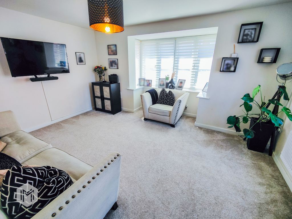 Property photo 2 of 27 Picture No. 20