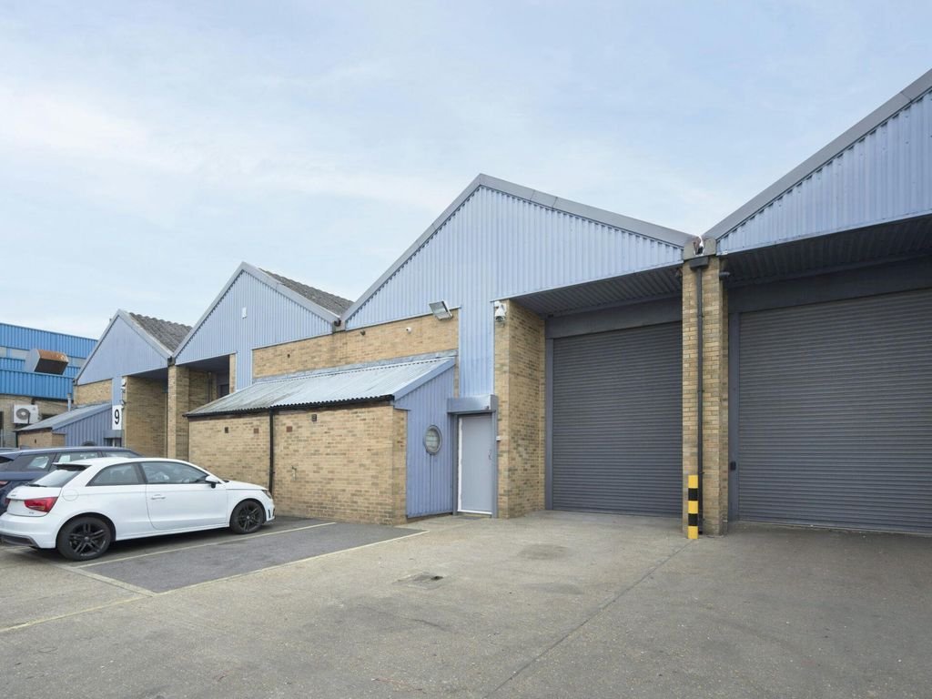 Property photo 1 of 9 Edit_20240613Mileway181920x1440.Jpg