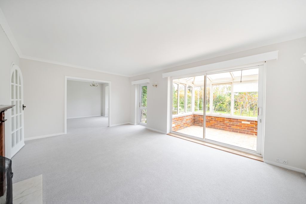 Property photo 3 of 15 1371351-13-6901F2...